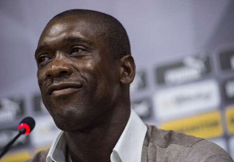 Seedorf trở thành HLV của Milan như thế nào?