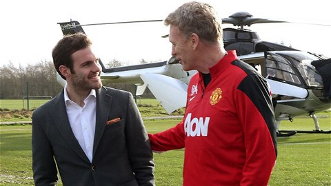 HLV David Moyes không biết cách sử dụng Mata