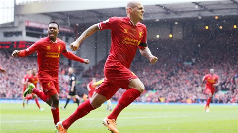Trên sân nhà Liverpool quá mạnh so với đối thủ Swansea