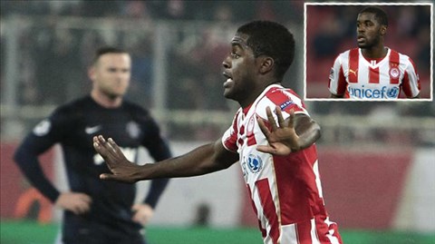 Joel Campbell ghi bàn ấn định chiến thắng 2-0 cho Olympiakos