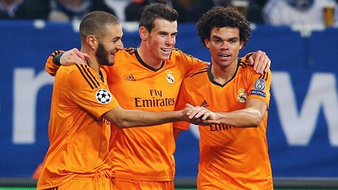 Real dễ dàng vùi dập đội chủ nhà Schalke