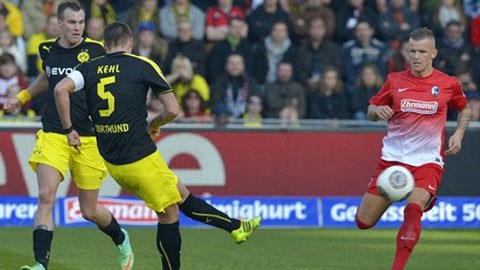 Freiburg 0-1 Dortmund: "Cận vệ già" Kehl lập siêu...