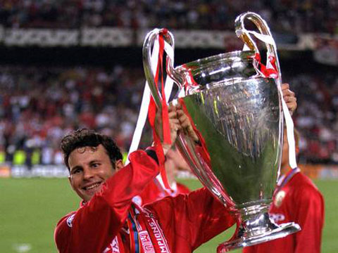 5 khoảnh khắc đáng nhớ với Ryan Giggs tại Champions League