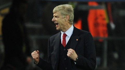Arsenal sớm đi chợ Hè