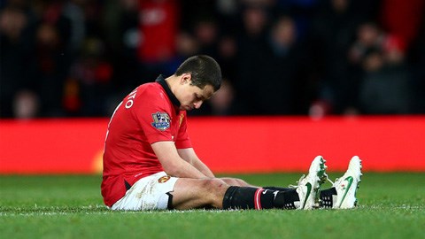 Chicharito đang trên đường rời M.U