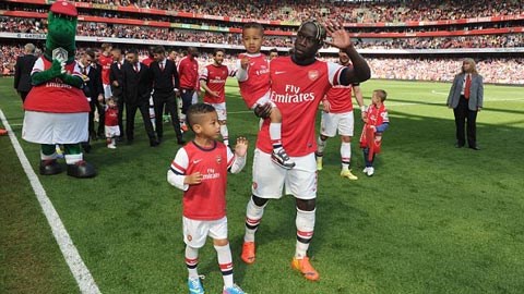 Sagna sắp chia tay Arsenal