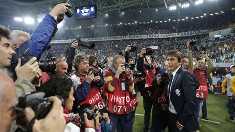 Juve trở thành đội đầu tiên trong lịch sử Serie A cán mốc 100 điểm/mùa