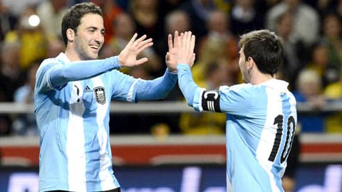 Barca muốn đưa Higuain về đá cặp với Messi?