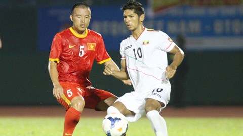 ĐT Việt Nam (áo đỏ) đã có trận thắng 6-0 trước Myanmar. Ảnh: Anh Tài