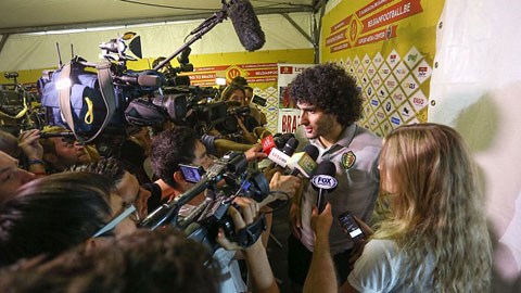 Fellaini phủ nhận việc sắp bị M.U bán