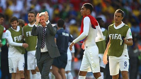 HLV Hodgson được hỗ trợ nhiệt tình
