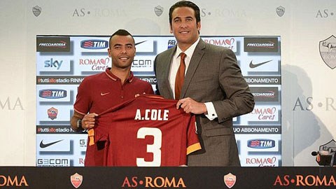 Cole mang áo số 3 ở Roma