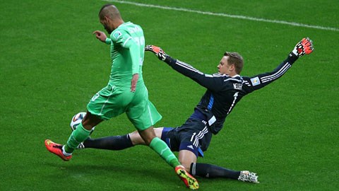 Neuer trong trận gặp Algeria