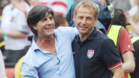 Klinsmann (phải) và Loew, những con người đã gầy dựng nên ĐT Đức bách chiến bách thắng