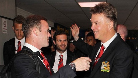 HLV Van Gaal đau đầu để tìm vị trí cho Rooney
