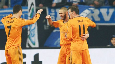 Benzema (giữa) rất ăn ý với Ronaldo và Bale trên sân