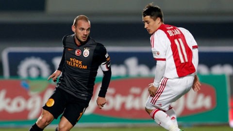 Chỉ cần chi khoảng 15-20 triệu euro, Monaco sẽ có Sneijder (trái)