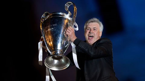 HLV Ancelotti nâng cao chức vô địch Champions League thứ 10 trong lịch sử Real