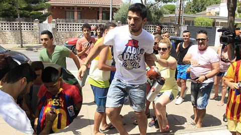 Sức hút của Suarez là rất lớn và các nhà đài TBN đang làm mọi cách để anh được sớm thi đấu trở lại
