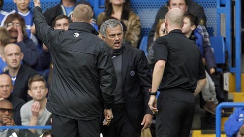 Mourinho sẽ không chịu im lặng