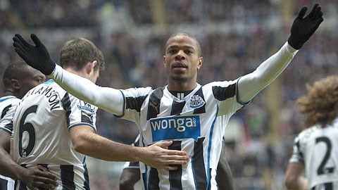 Loic Remy không thể tới Liverpool vì không vượt qua được cuộc kiểm tra y tế