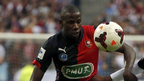 Tiền vệ: Abdoulaye Doucoure (21 tuổi)