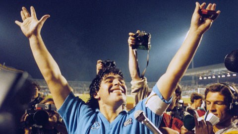 Với những CĐV của Napoli, Maradona chính là Chúa trời