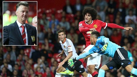 Fellaini đã có bàn thắng đầu tiên trong màu áo M.U