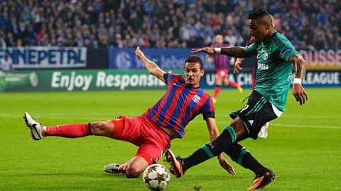 Kevin Boateng sẽ phát huy khả năng ở vị trí “nhạc trưởng” của Schalke