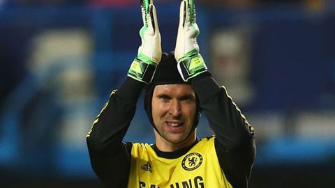 Petr Cech không còn là sự lựa chọn số 1 trong khung thành Chelsea