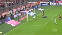 Pha bỏ lỡ khó tin ở cự ly 1m của cầu thủ Wolfsburg trong trận gặp Bayern Pha bỏ lỡ khó tin ở cự ly 1m của cầu thủ Wolfsburg trong trận gặp Bayern