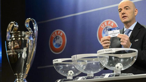 Tổng thư ký UEFA Infantino chủ trì lễ bốc thăm chia bảng Champions League