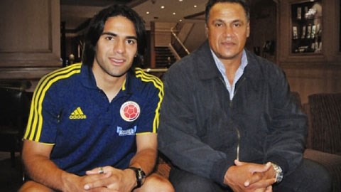 Falcao và cha đẻ của mình