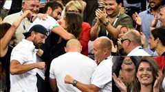 Cilic già giơ nhờ bồ Cilic già giơ nhờ bồ