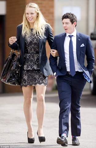 Wozniacki chê tình cũ... lùn! Wozniacki chê tình cũ... lùn!