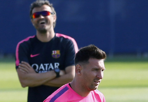 Enrique ví von Messi với "Đội trưởng Tsubasa" Enrique ví von Messi với "Đội trưởng Tsubasa"