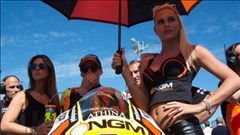 MotoGP chặng đua 13: Valentino Rossi vô địch trên quê hương MotoGP chặng đua 13: Valentino Rossi vô địch trên quê hương