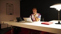 Bí ẩn căn phòng "bày mưu tính kế" của Guardiola Bí ẩn căn phòng "bày mưu tính kế" của Guardiola