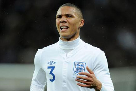 Gibbs sẽ là "Ashley Cole mới" của Arsenal và tuyển Anh Gibbs sẽ là "Ashley Cole mới" của Arsenal và tuyển Anh