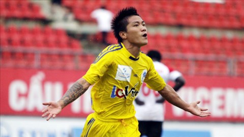 Các đội V-League chuẩn bị cho mùa bóng mới: Kích hoạt thị trường chuyển nhượng! Các đội V-League chuẩn bị cho mùa bóng mới: Kích hoạt thị trường chuyển nhượng!