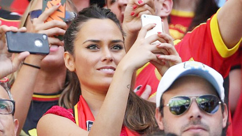 Courtois lăng nhăng như Terry và Giroud Courtois lăng nhăng như Terry và Giroud