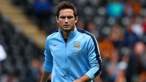 Lampard úp mở khả năng tiếp tục ở lại Man City Lampard úp mở khả năng tiếp tục ở lại Man City