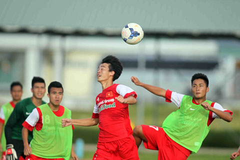 U19 Việt Nam: Sống bằng "bóng chết", tại sao không? U19 Việt Nam: Sống bằng "bóng chết", tại sao không?