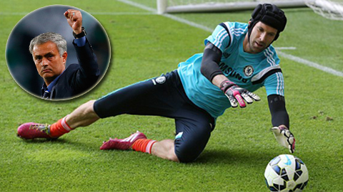Petr Cech đã nhắc Mourinho nhớ đẳng cấp của anh vẫn nguyên vẹn Petr Cech đã nhắc Mourinho nhớ đẳng cấp của anh vẫn nguyên vẹn
