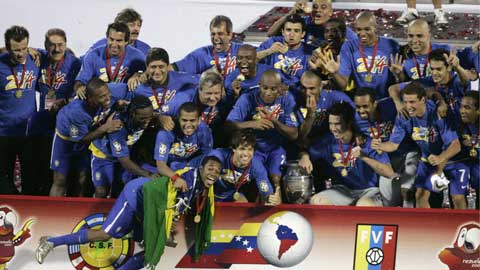 Brazil phải lấy lại thanh danh bằng bóng đá đẹp Brazil phải lấy lại thanh danh bằng bóng đá đẹp