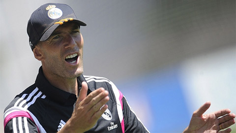 Zidane bị tước quyền chỉ đạo trong 3 tháng Zidane bị tước quyền chỉ đạo trong 3 tháng