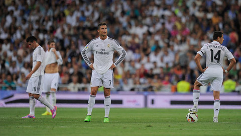 Real "tái mặt" vì Ebola, ngán ngẩm với sân bãi ở FIFA Club World Cup Real "tái mặt" vì Ebola, ngán ngẩm với sân bãi ở FIFA Club World Cup