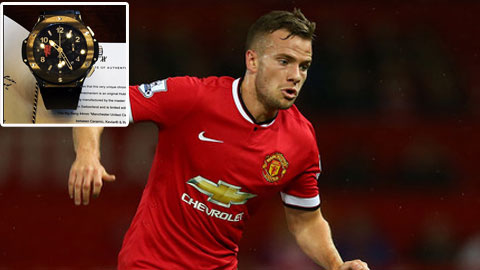 Cleverley bán kỷ vật, đoạn tuyệt tình nghĩa với M.U Cleverley bán kỷ vật, đoạn tuyệt tình nghĩa với M.U