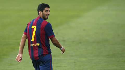 “Quái vật” Suarez tái xuất! “Quái vật” Suarez tái xuất!