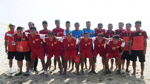Giải bóng đá bãi biển ĐNÁ 2014: Thua Malaysia 4-6, Việt Nam giành giải Nhì Giải bóng đá bãi biển ĐNÁ 2014: Thua Malaysia 4-6, Việt Nam giành giải Nhì